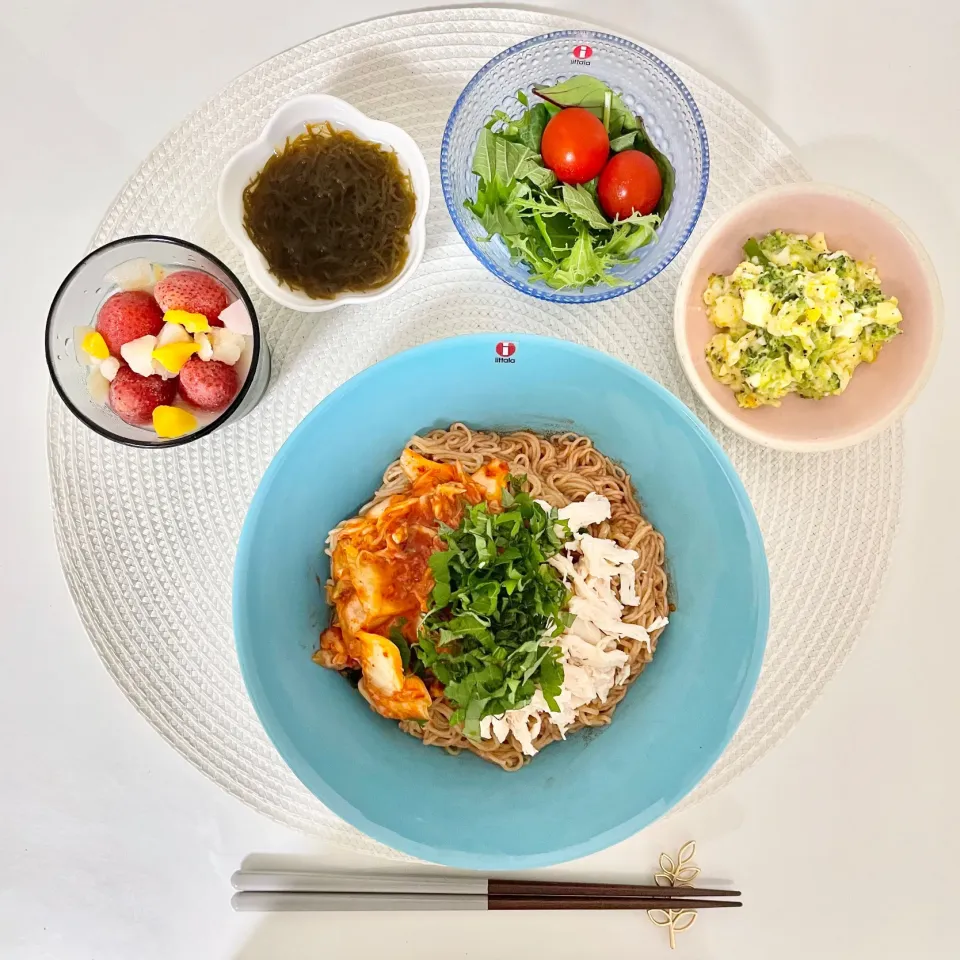 Snapdishの料理写真:ささみとキムチのピリ辛冷麺|ranさん