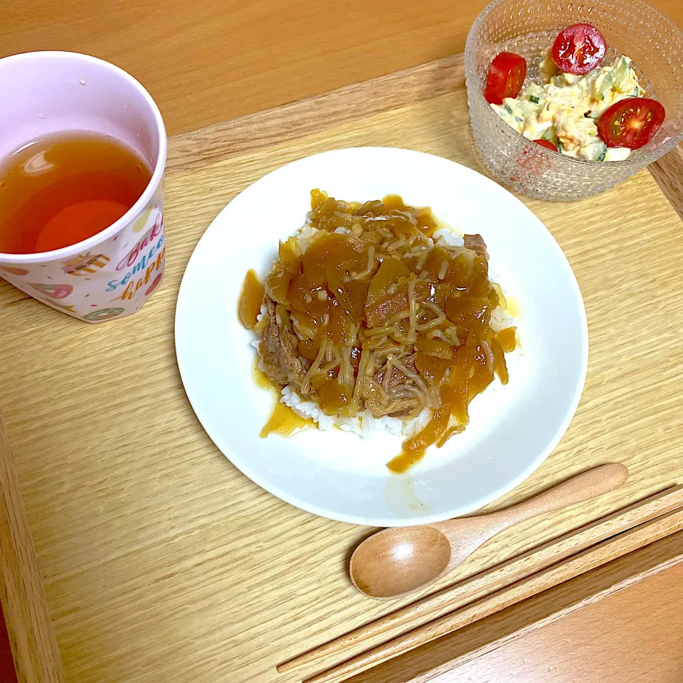 6歳娘のランチ【牛丼】|かなママさん