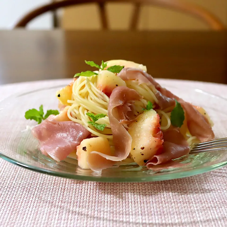 かおるさんの料理 桃の冷製スパゲティーニ|かおるさん