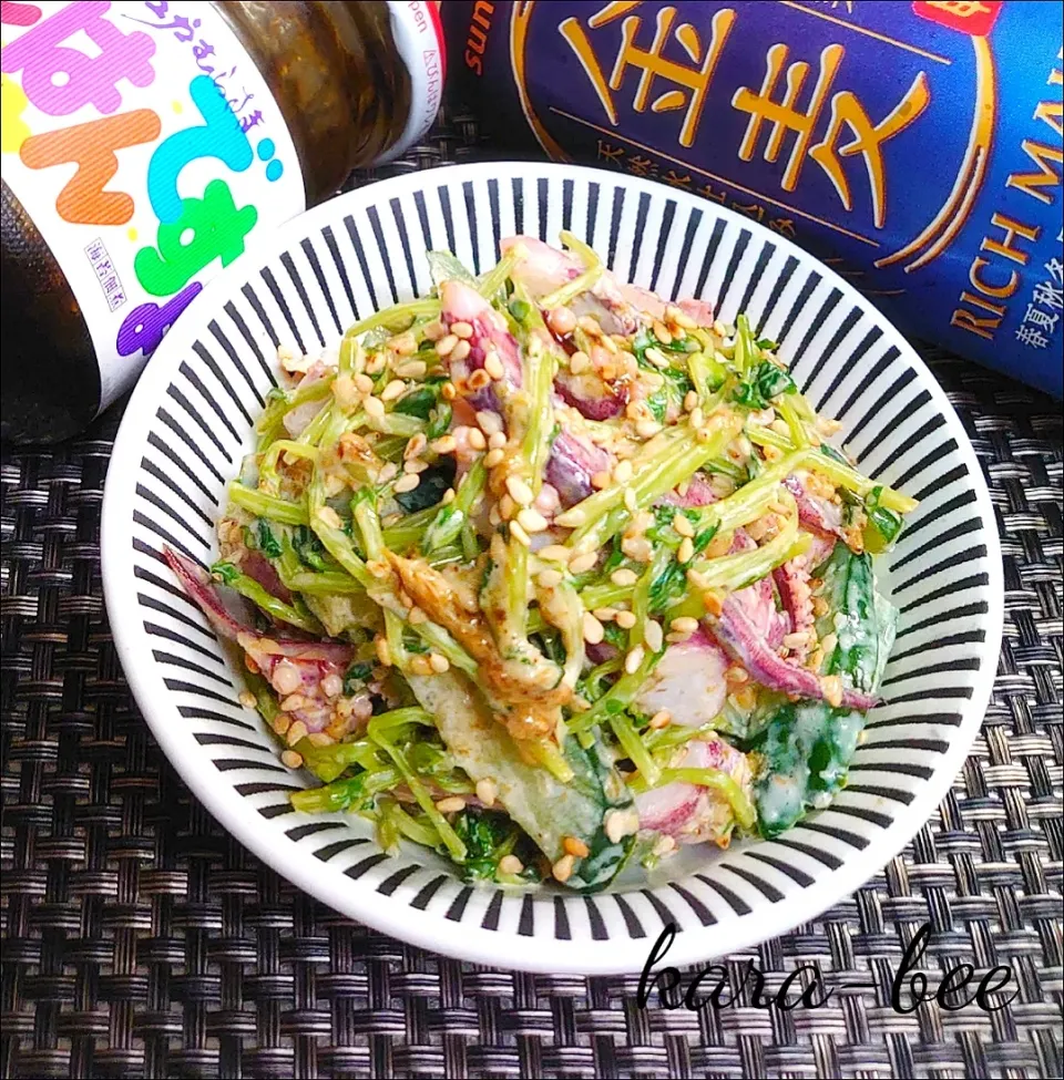 Snapdishの料理写真:【おうち居酒屋ごはん】簡単おつまみ♪イカと豆苗の海苔マヨわさび|からあげビールさん