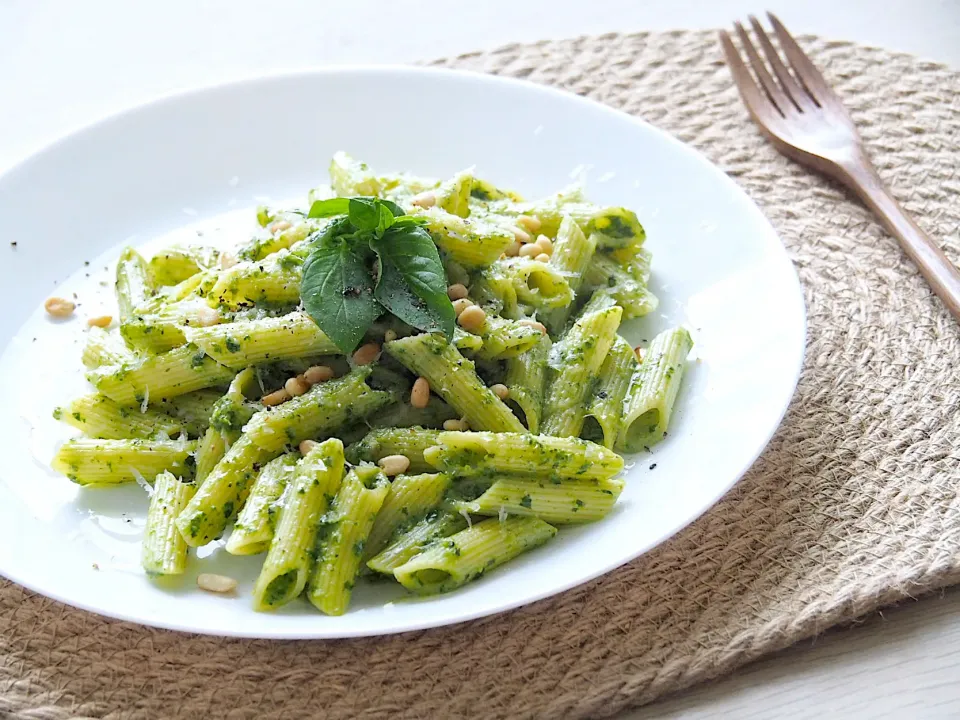 Penne pasta with homemade pesto sauce|Misstyさん