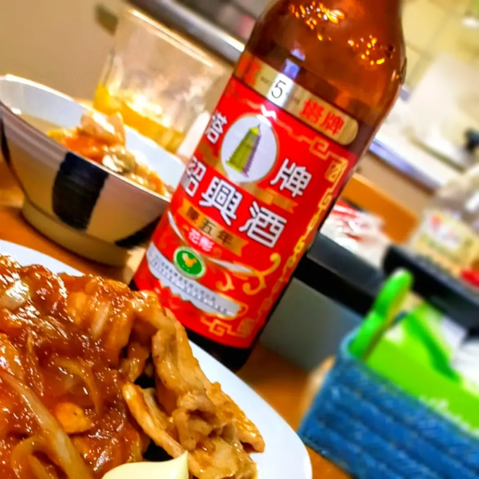 Snapdishの料理写真:紹興酒はドラゴンハイボールで|Takuya Hashimotoさん