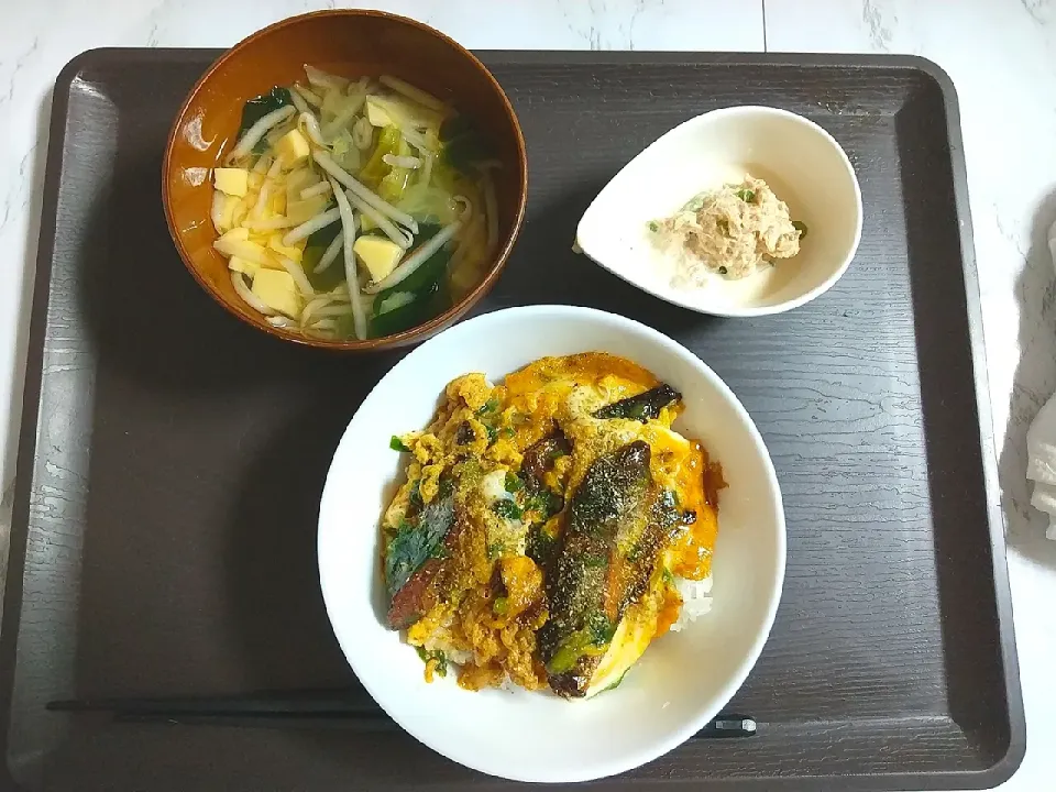 イワシ缶卵とじ丼定食|さえきっちんさん