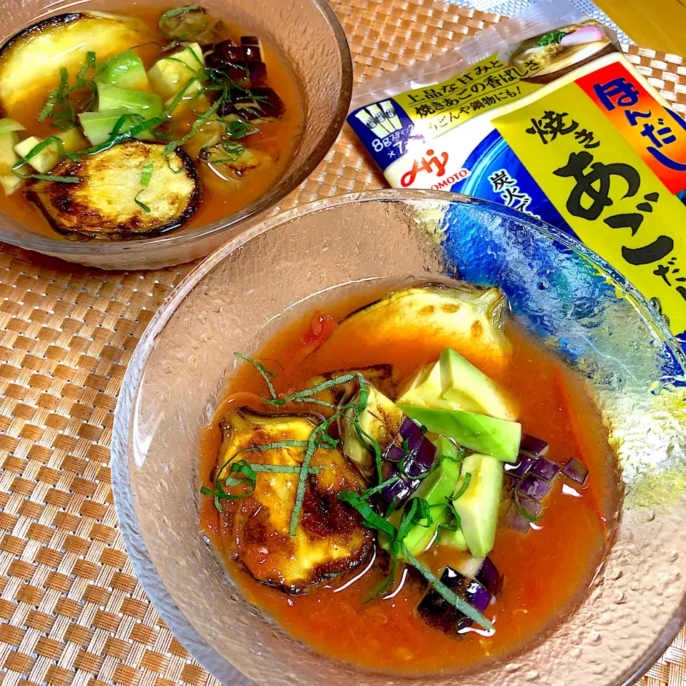 焼き茄子とアボカドの冷んやりトマトみそ汁|さらっと🍀さん