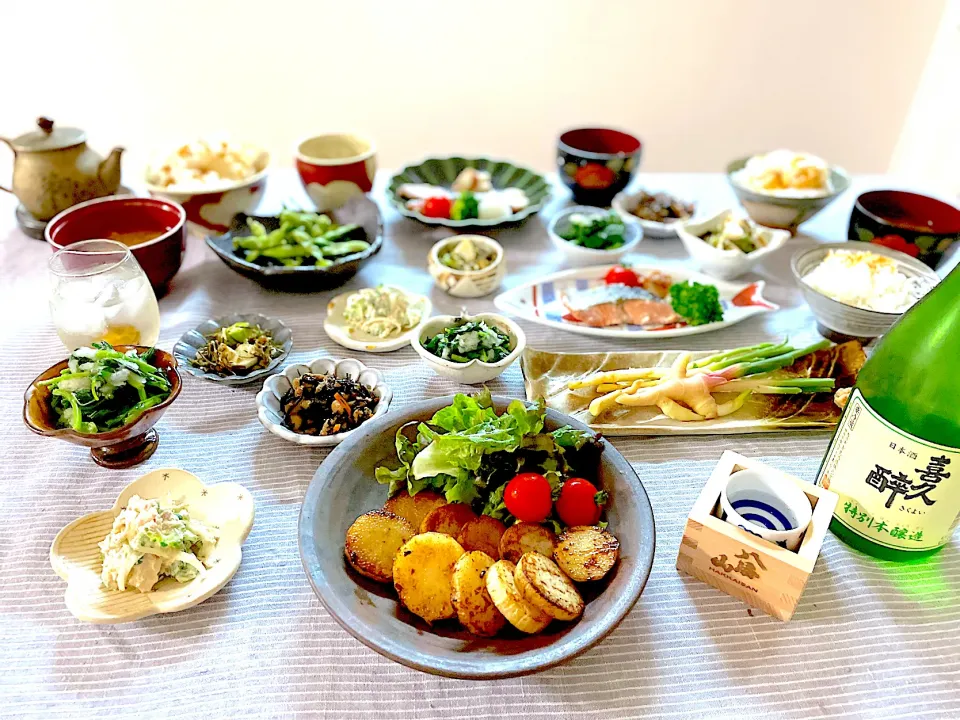 長芋のバター醤油炒めと鮭の塩焼きの晩ごはん🐟|ゆかりさん