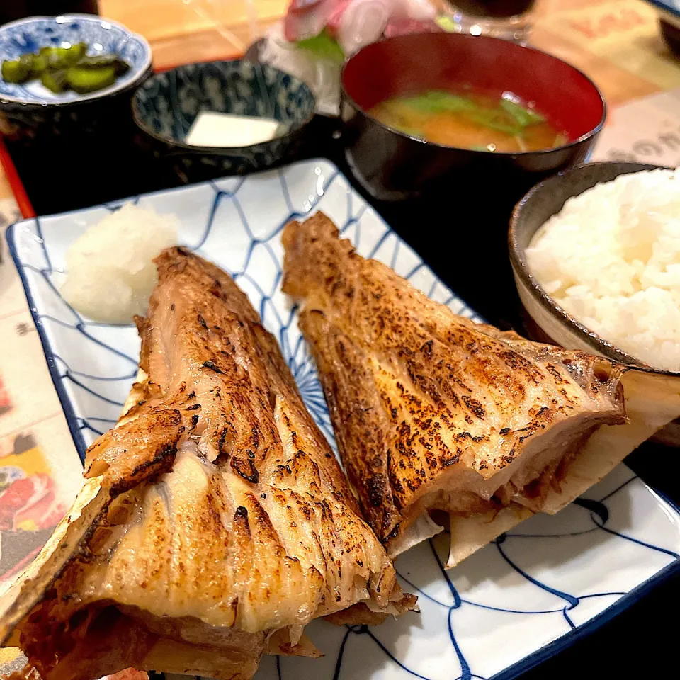 マグロのカマ焼き定食@はざま(月島)|塩豚骨さん