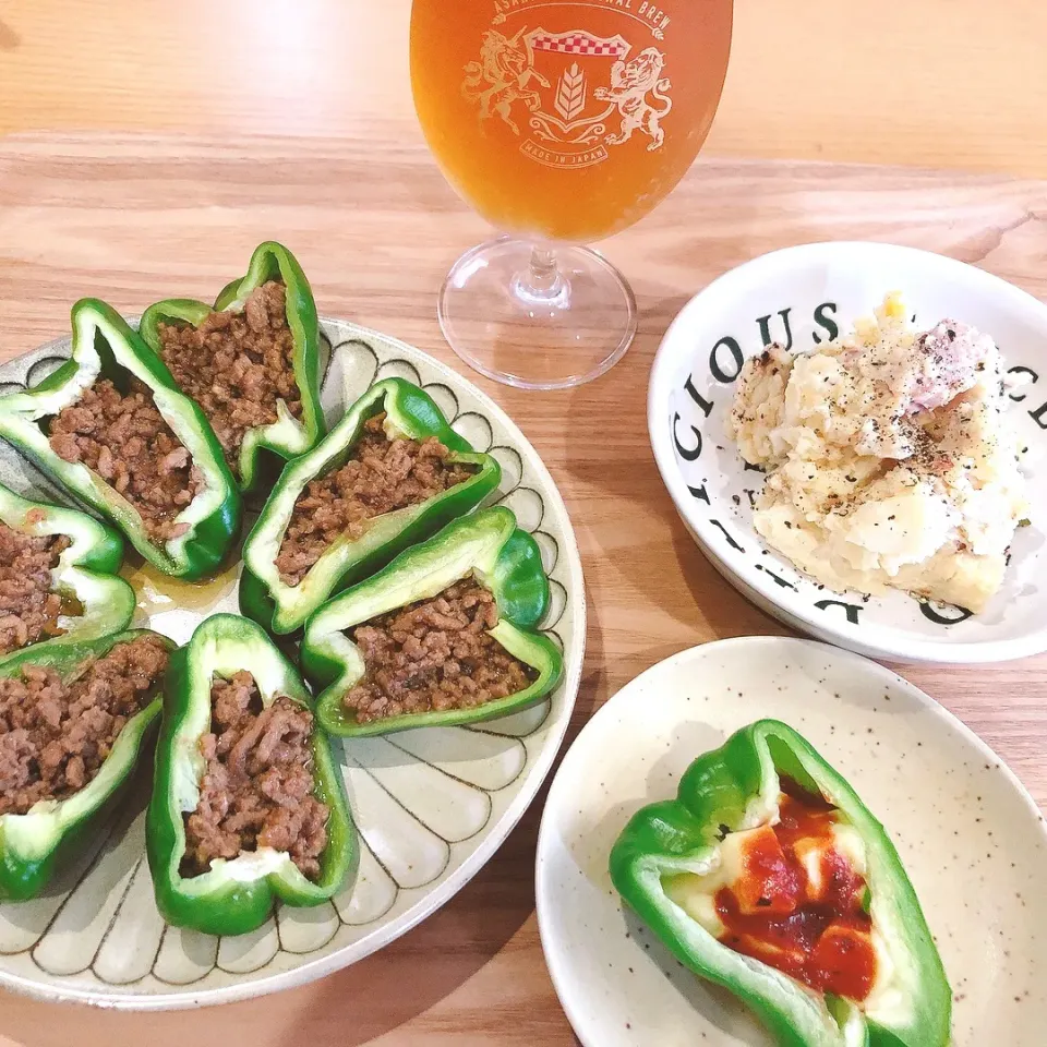 残り物を総ざらえ！肉味噌の残りでまたも生ピーマンの肉詰め🍺|海斗さん