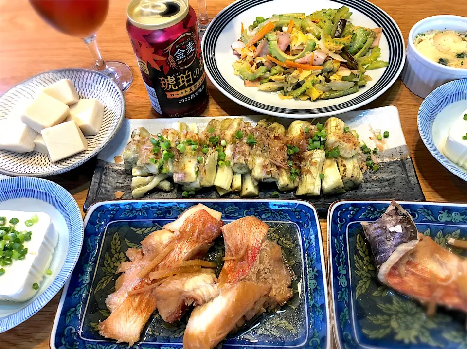 Snapdishの料理写真:赤魚の煮付け　焼き茄子　ゴーヤチャンプルー　高野豆腐　冷奴|じゅんさんさん