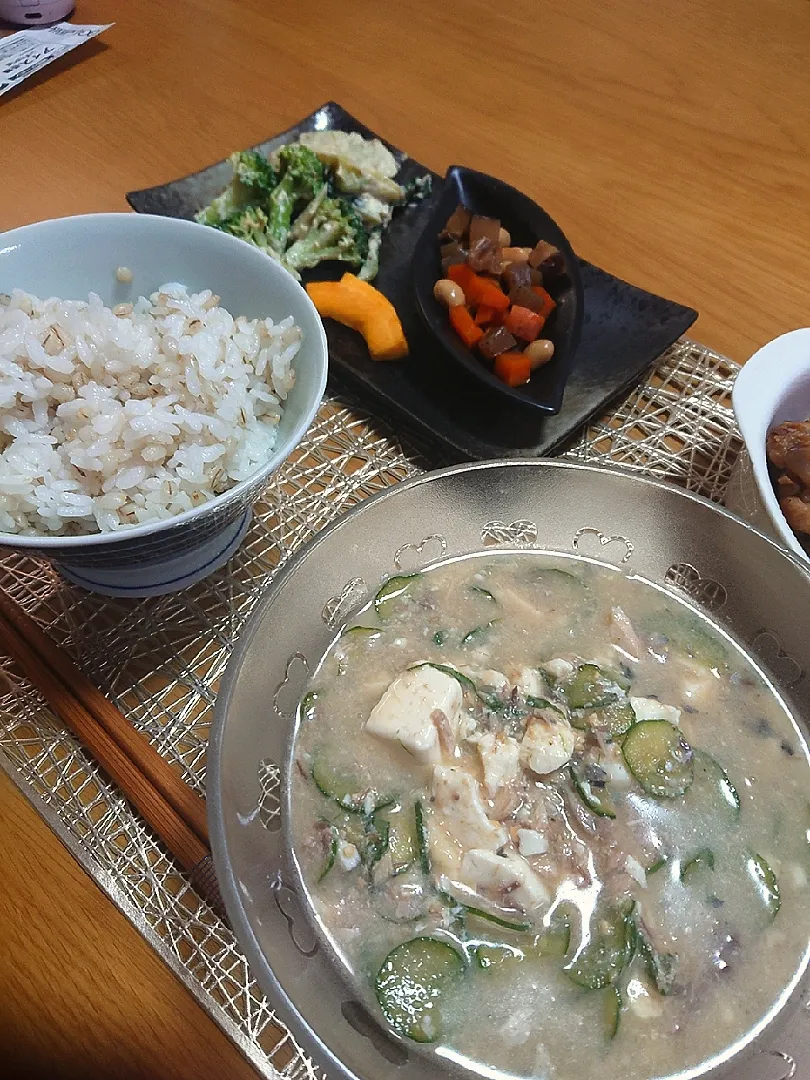 Snapdishの料理写真:冷や汁と五目豆|ごはんきろくさん