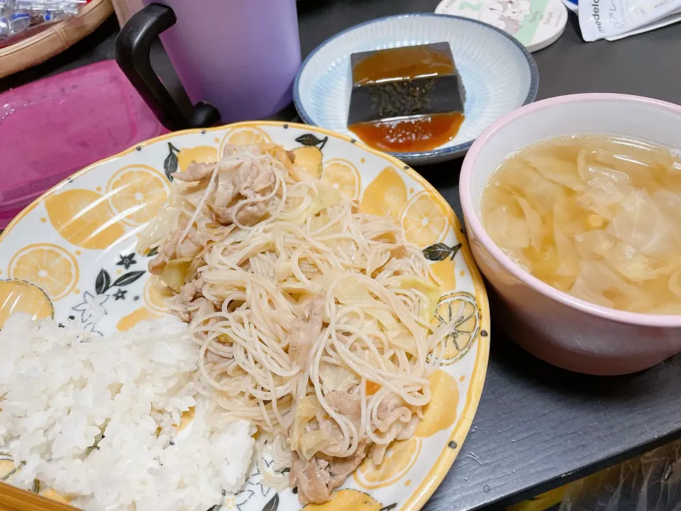 焼きビーフン　胡麻豆腐　コンソメスープ|ミホさん