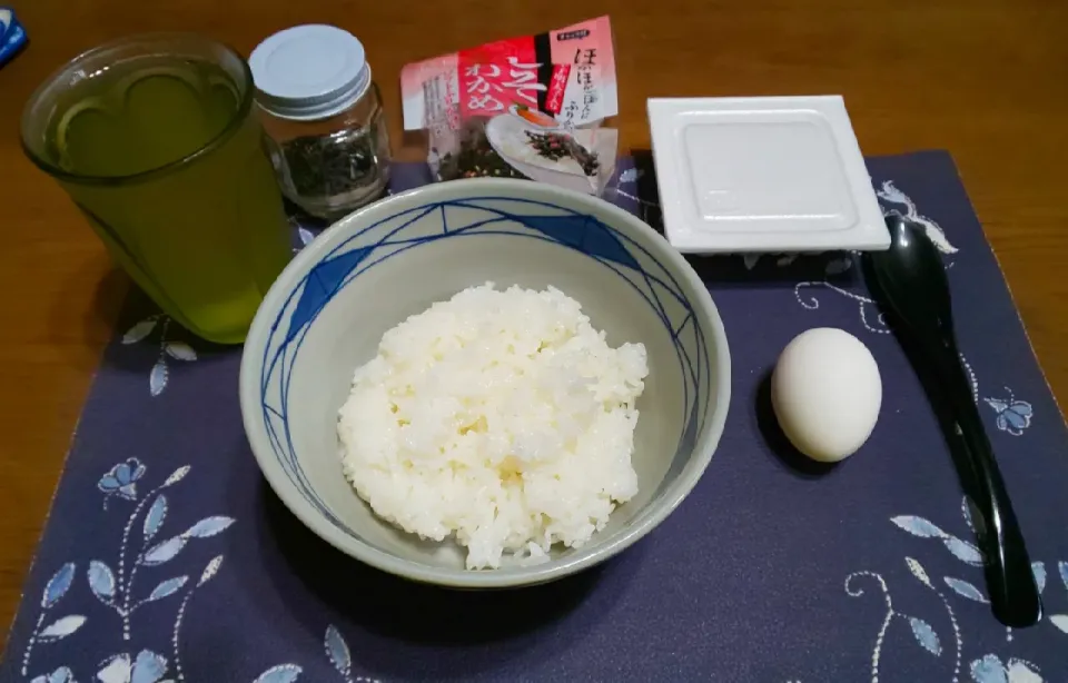 卵かけ納豆ご飯(朝ご飯)|enarinさん