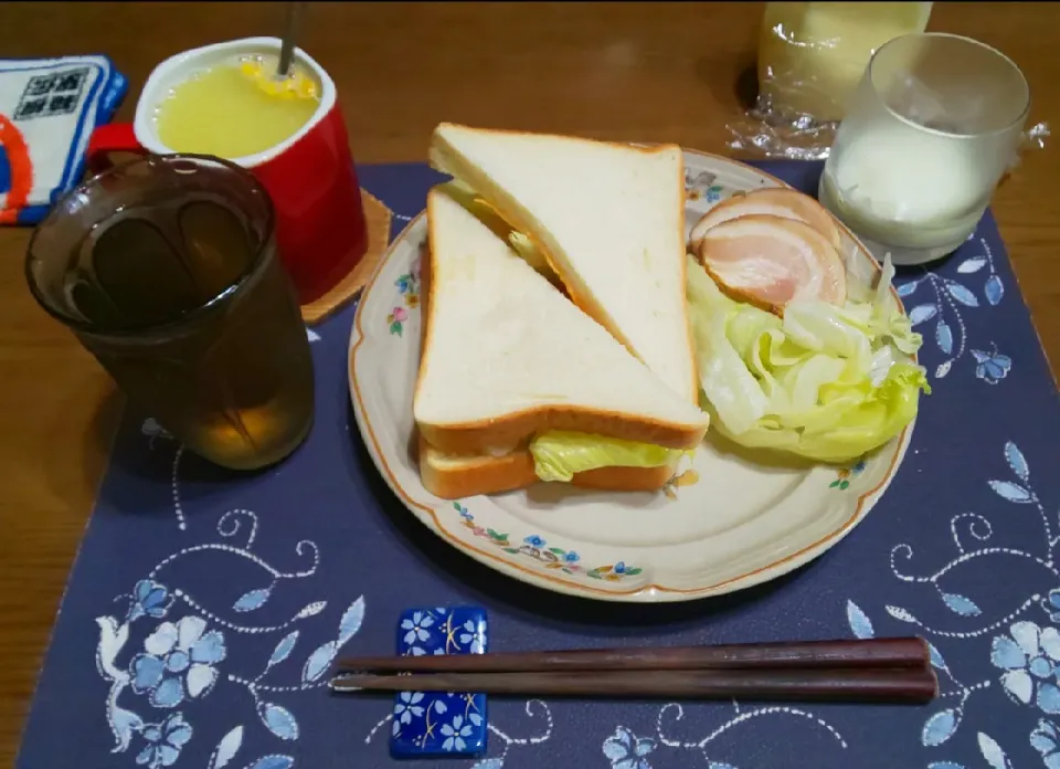 サンドイッチ(昼飯)|enarinさん