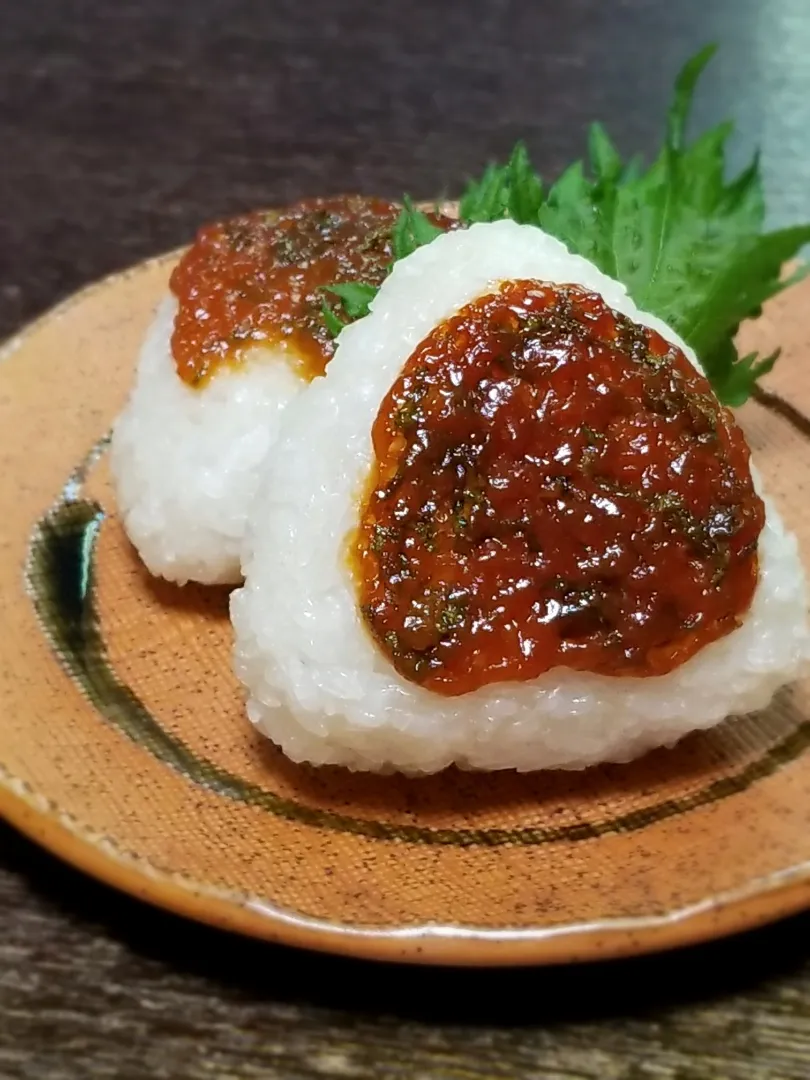 Snapdishの料理写真:大葉味噌焼きおにぎり🍙|ぱんだのままんさん