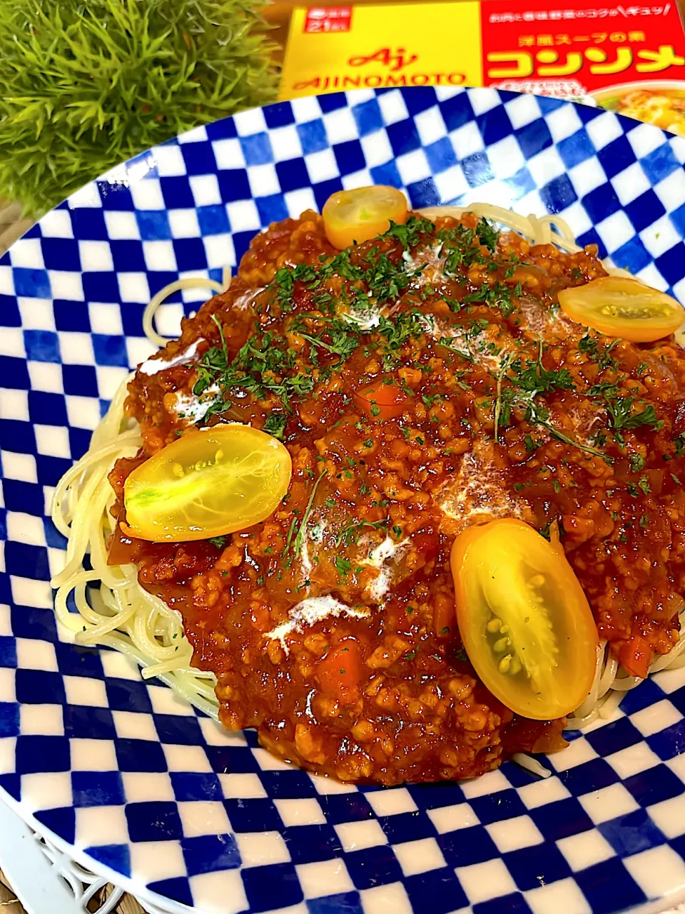 自家栽培のトマトを使って節約ミートソースパスタ🍝|🌼はなちゃん🌼さん