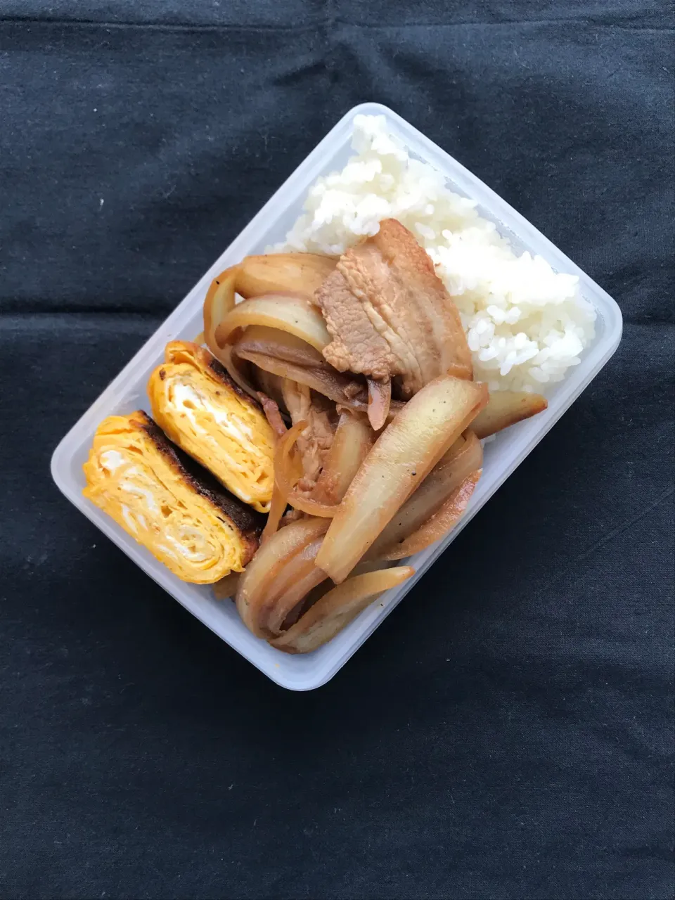 Snapdishの料理写真:生姜焼き弁当|コマツ菜さん