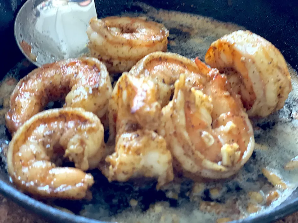 Snapdishの料理写真:Garlic shrimp|yeni kartikasariさん