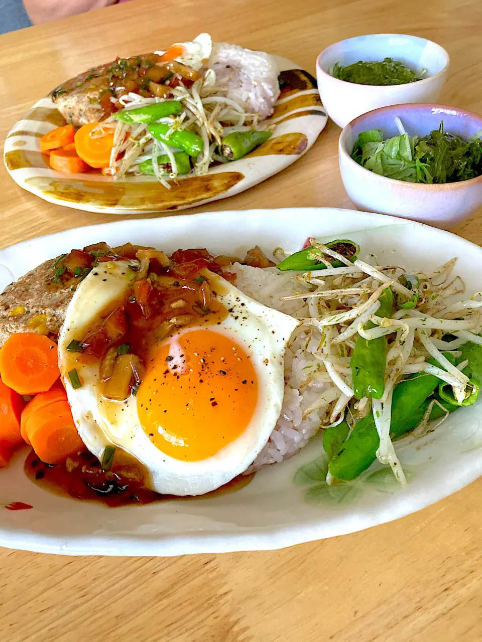 ほんだしを使った福神漬入り照り焼きソースで和風ロコモコプレート😻|さくたえさん