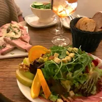 French bistro salad duck breast orange croutons|claudia teaさん