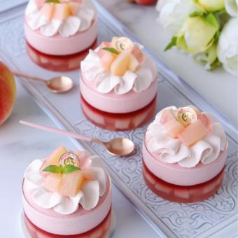 桃のシャルロットケーキ/もえ | Snapdish[スナップディッシュ