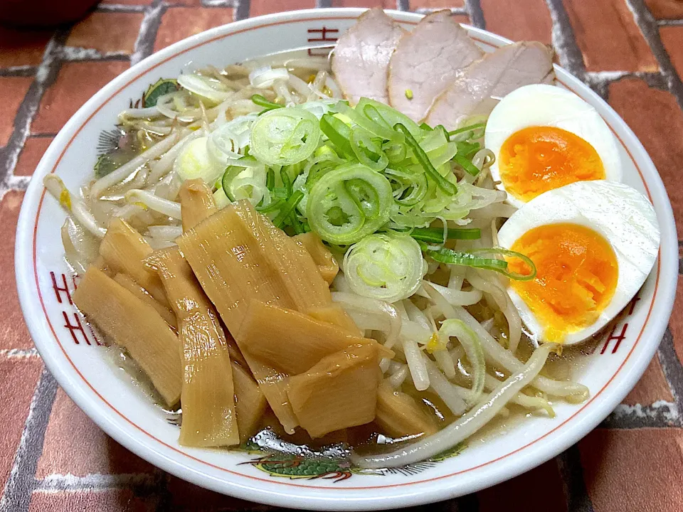 自家製チャーシューで塩ラーメン|ママちんさん