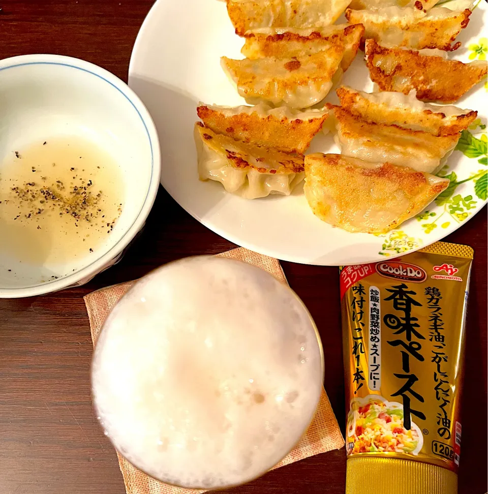 夏餃子🥟も仕上げは香味ペースト🙋‍♀️|ワイントンさん