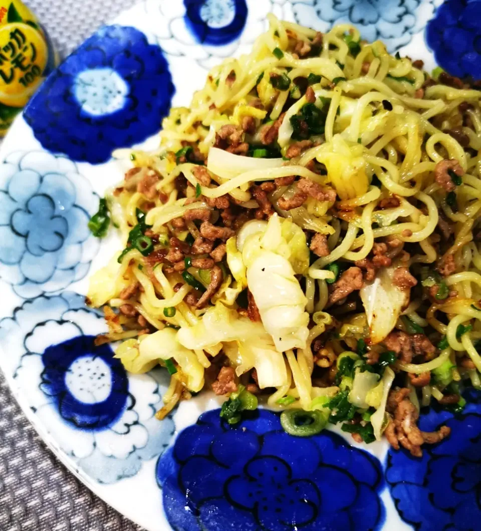 レモン塩焼きそば👌グ〜です😀🥰|ペンギンさん