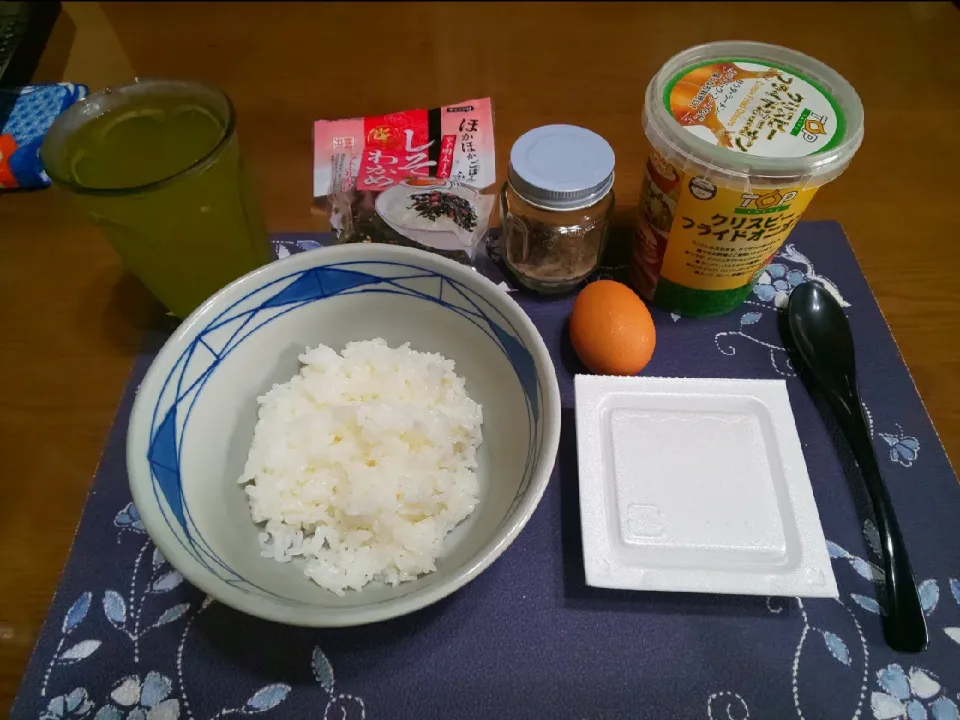 Snapdishの料理写真:アレンジ卵かけご飯(朝ご飯)|enarinさん