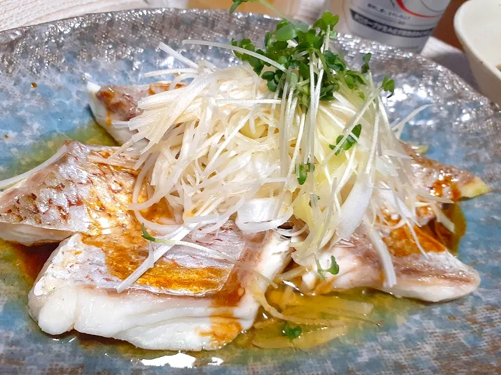 Snapdishの料理写真:愛南の真鯛の中華蒸し🐟|びせんさん