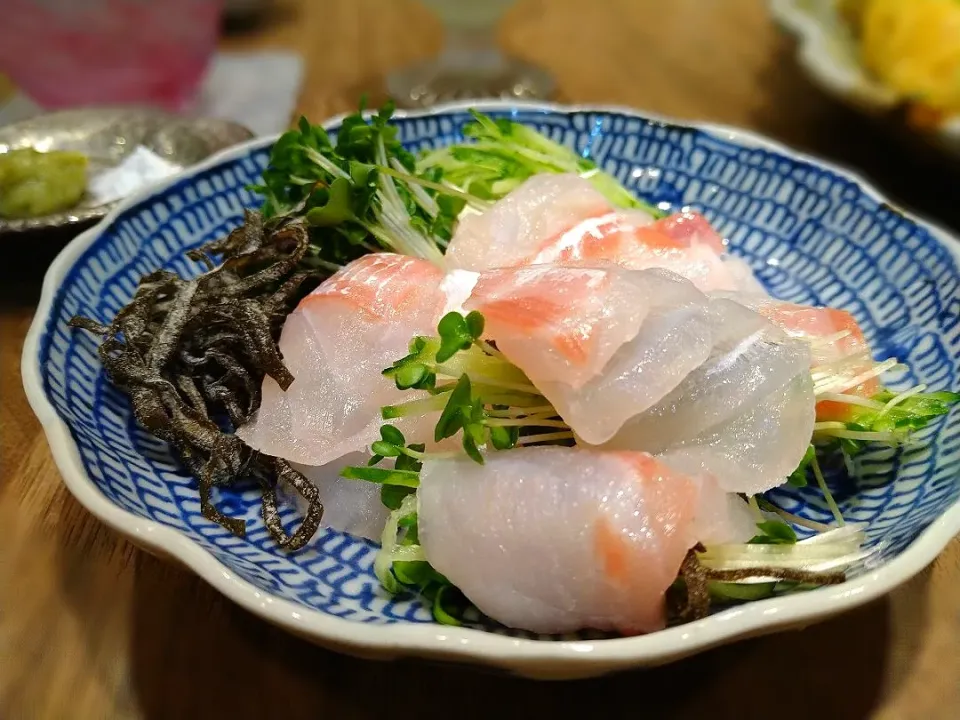 鯛のお刺身 昆布締め風 塩昆布巻き|古尾谷りかこさん