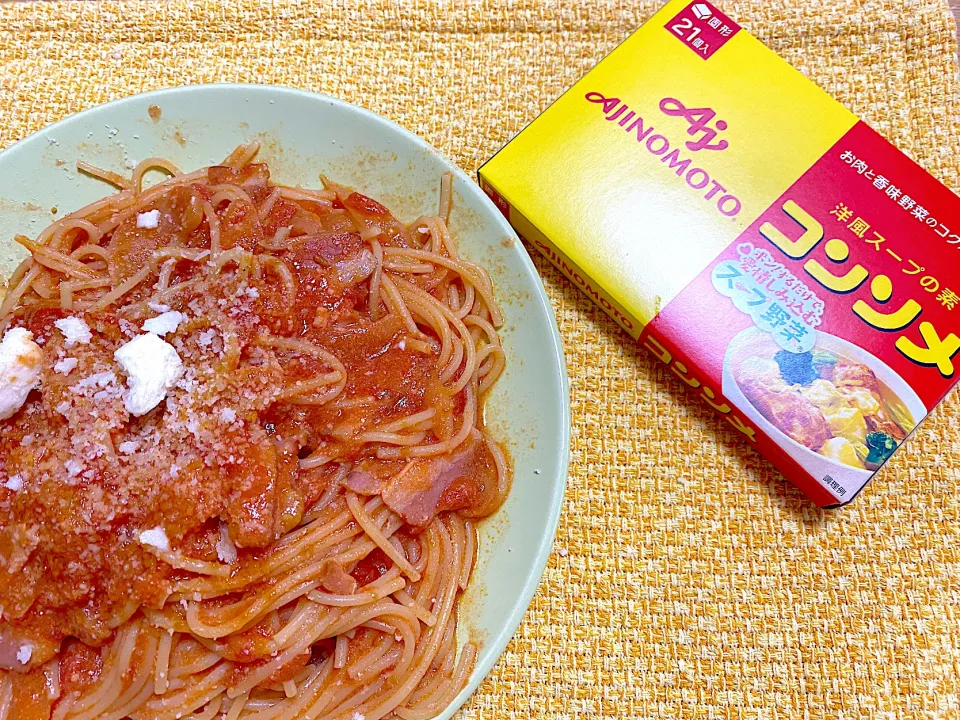 Snapdishの料理写真:AJINOMOTOさんありがとう😍味の素KKコンソメでトマトクリームパスタ🍝|1614さん