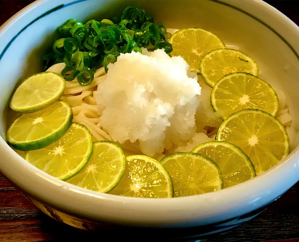 今日のランチは                                         「おろし ぶっかけ すだちうどん」|mottomoさん