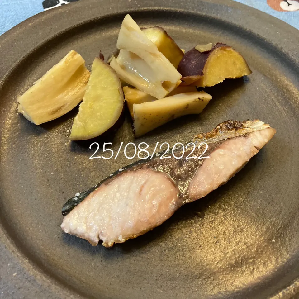 Snapdishの料理写真:魚と根菜|友さん