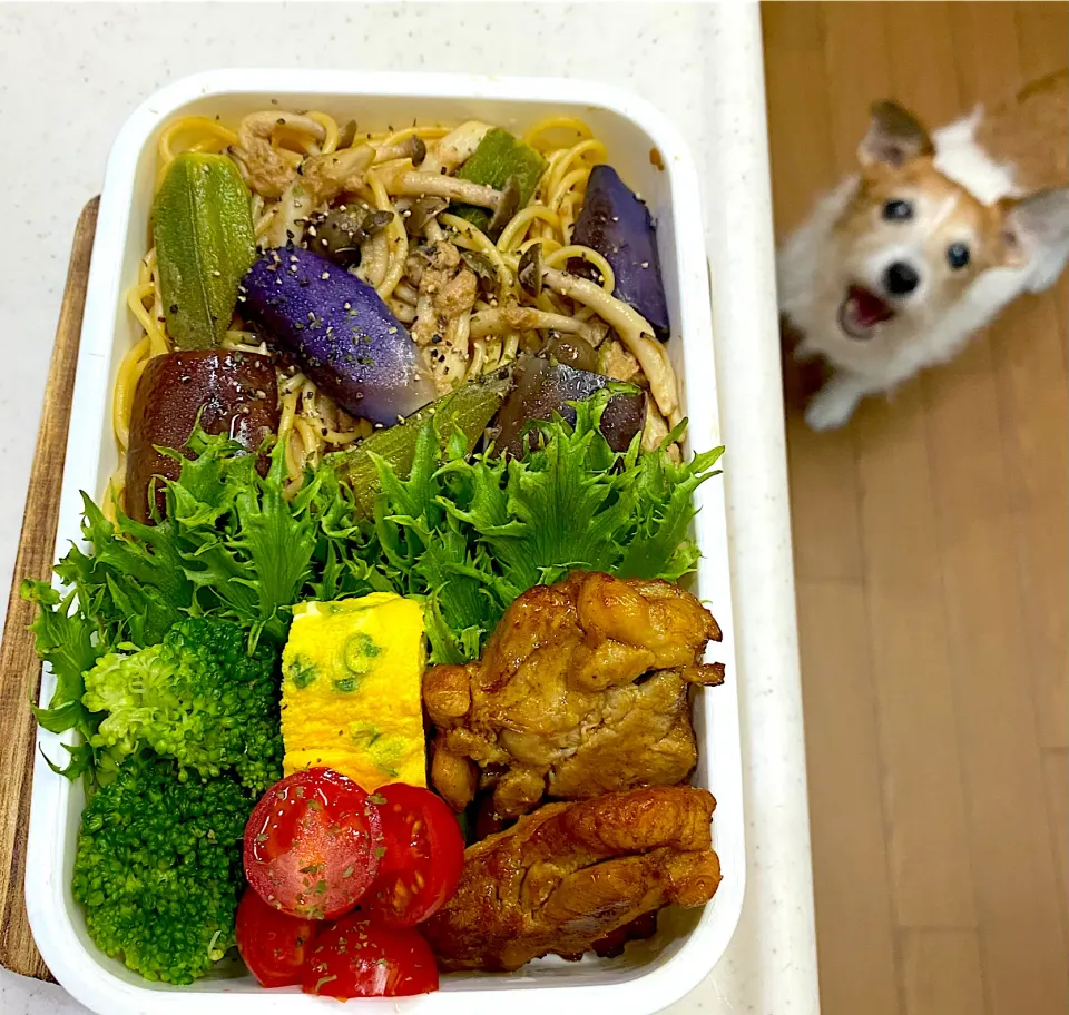 Snapdishの料理写真:茄子とオクラのバターポン酢パスタ弁当|cafe3733さん