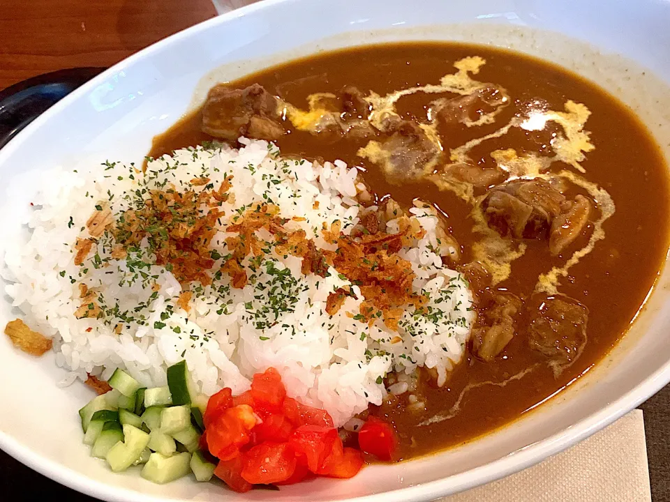 Snapdishの料理写真:上島珈琲店のビーフカレー🍛|yumyum😋さん