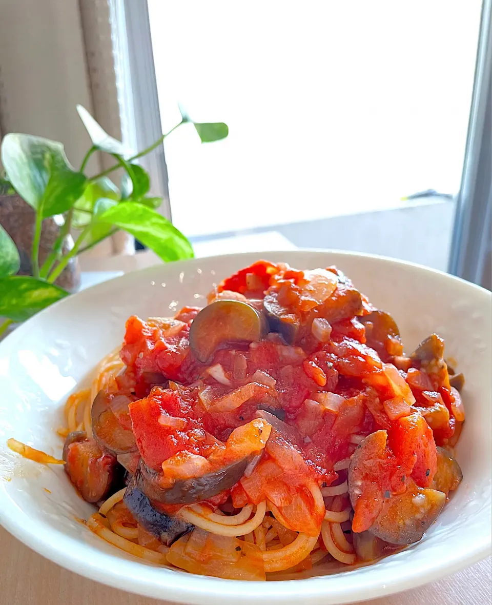 ナスとトマトのパスタ🍝|だまさん