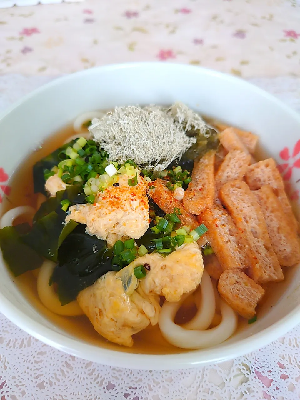 おぼろ昆布うどん

ちょっと涼しいので。|🍒ふみりん🍒さん