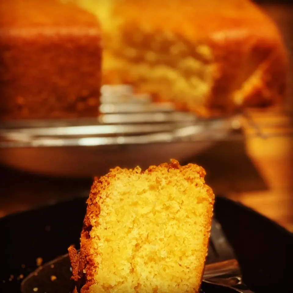 Something Easy and quick to make 
Light Ginger Cake enjoyed making this morning 
#gingercake 
#sponge #cake 
#baking #chefemanuel|Emanuel Hayashiさん