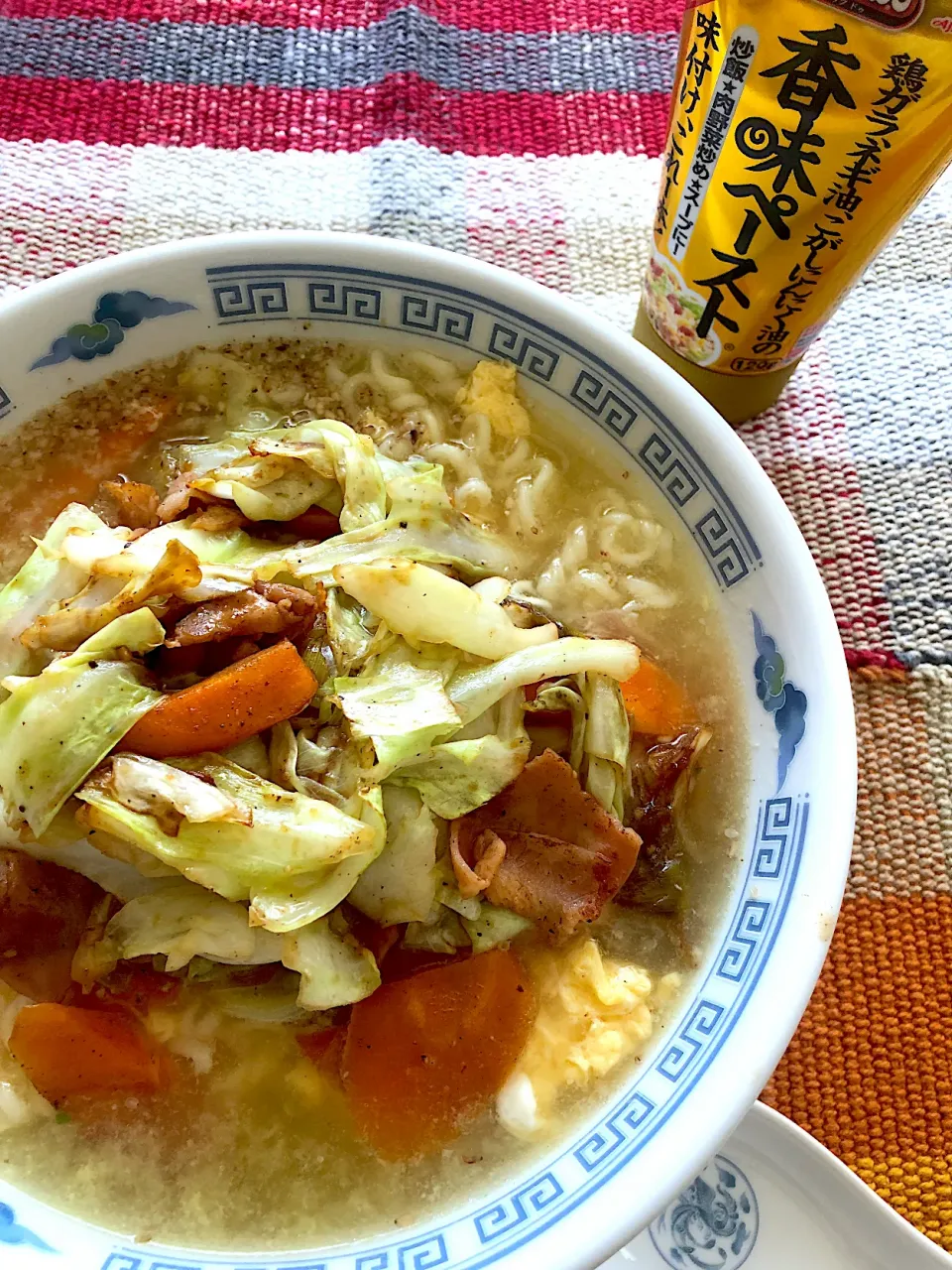 香味ペースト野菜炒め乗せサッポロ一番塩ラーメン🍜|Tina Tomoko😋さん