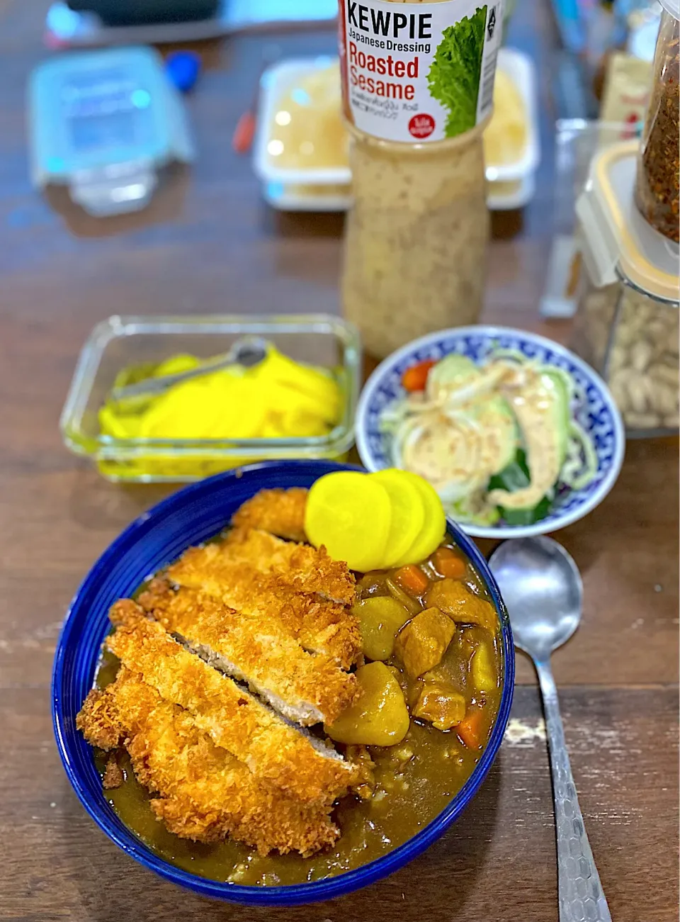 Tonkatsu|ดลพร เขมะสมบูรณ์さん