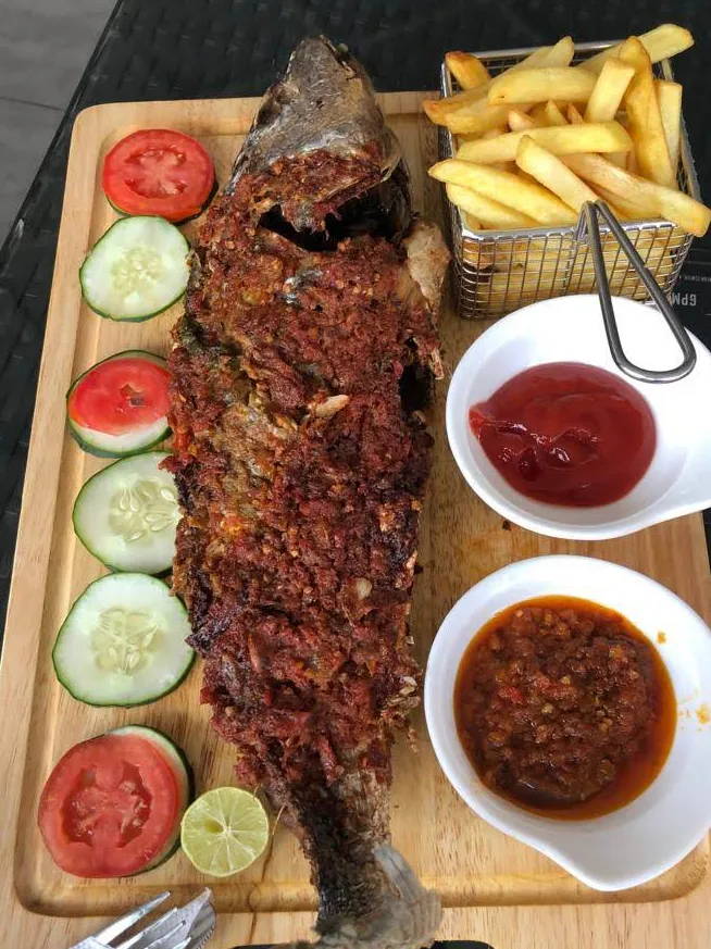 Grilled pepper croaker fish😍|annieさん