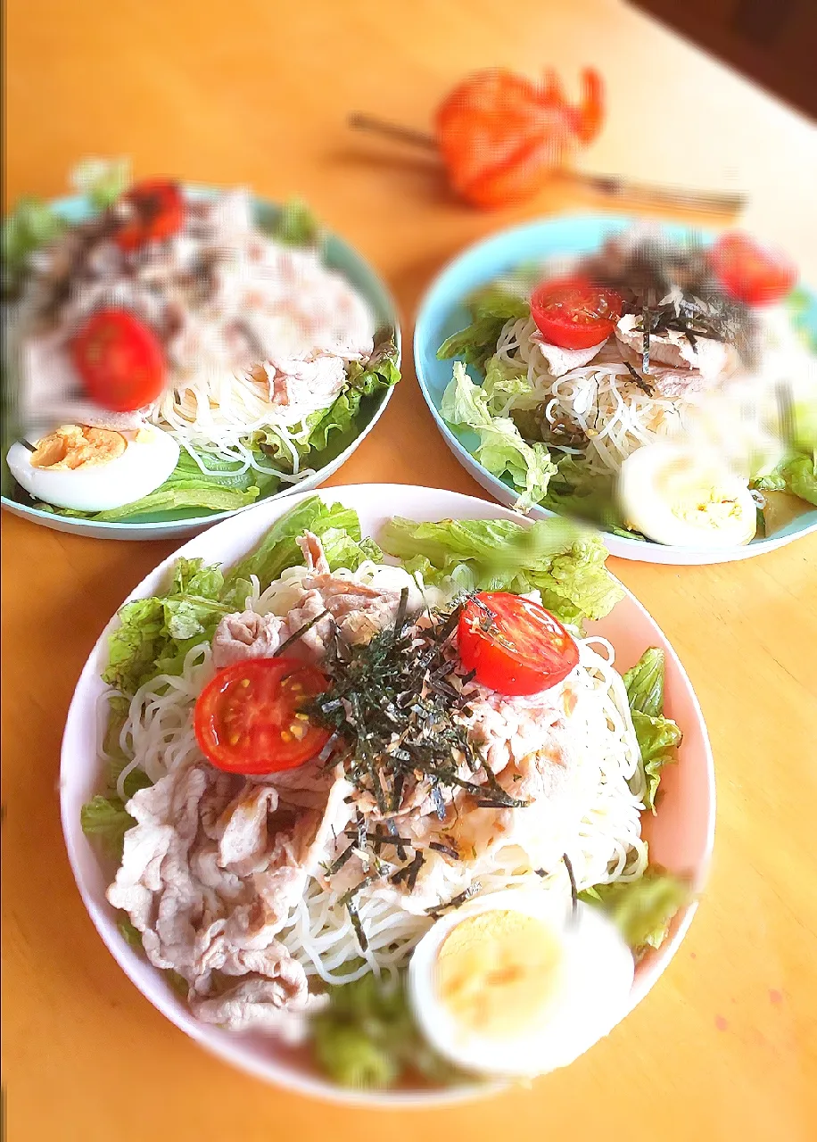 夏休みのお昼ごはん🌞冷しゃぶ素麺|みりん。さん