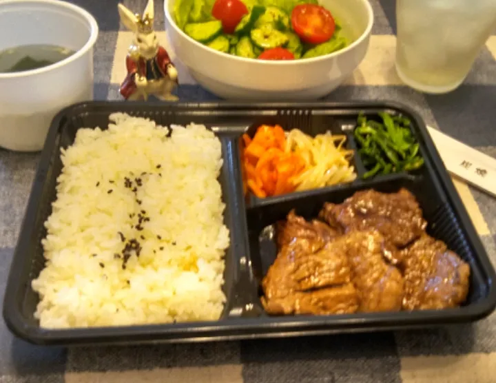 ''22．8/30
ハラミ弁当🍱|たえさん