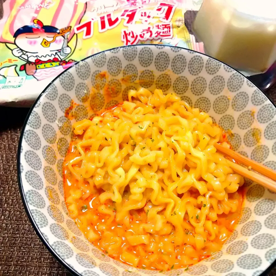 Snapdishの料理写真:ブルダック炒め麺クリームカルボ|うたかた。さん