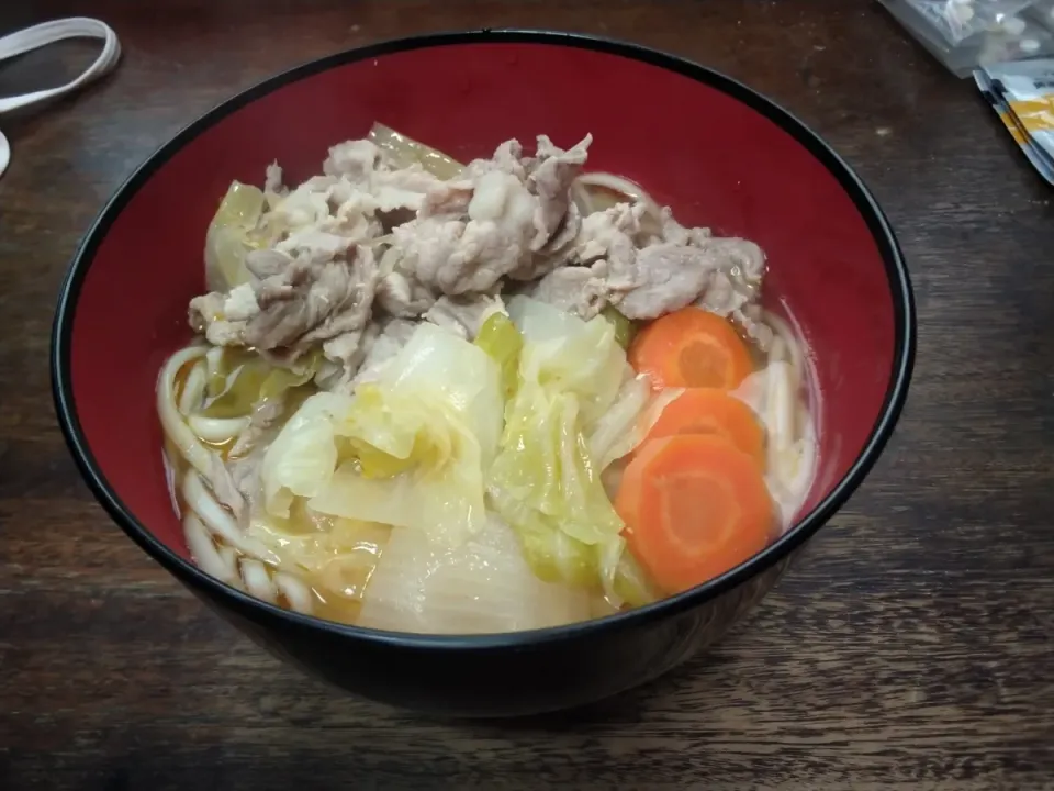 Snapdishの料理写真:この間の鶏味噌鍋のスープと同じ味の味噌鍋うどん|にんにくと唐辛子が特に好き❤️(元シャリマー)さん