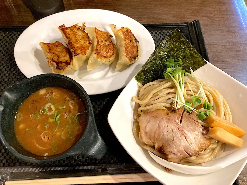 つけめんと餃子|じょんさん