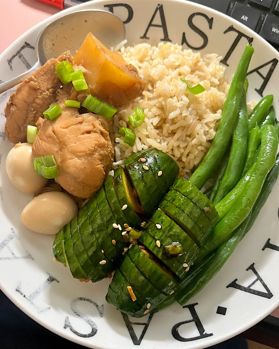 Chicken adobo with quail eggs, brown rice, spiral cucumber salad, steamed garlic butter greenbeans|🌺IAnneさん