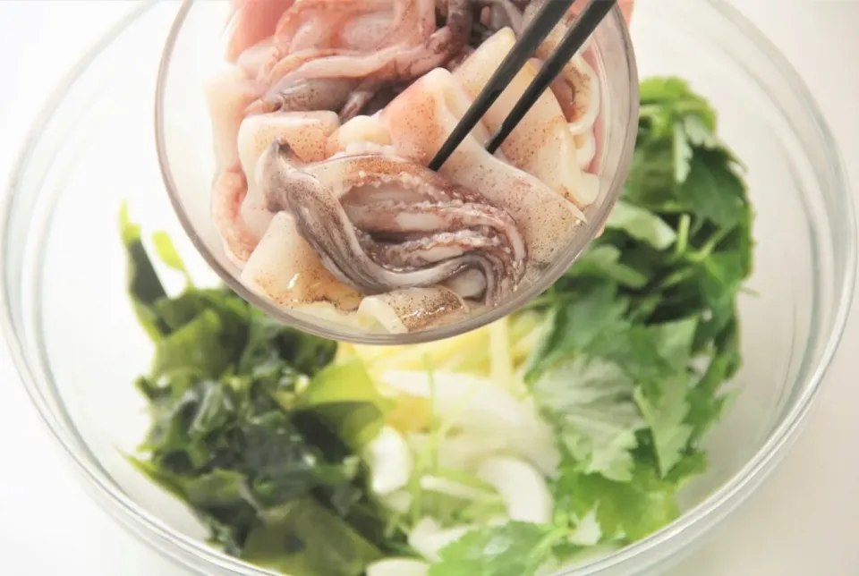 『少ない油で美味しい海鮮かき揚げおろしひやかけうどんのレシピ』【公式】料理研究家　指宿さゆり|【公式】料理研究家　指宿さゆり≫ｽﾀｼﾞｵ（ｽﾀｯﾌ運営）さん