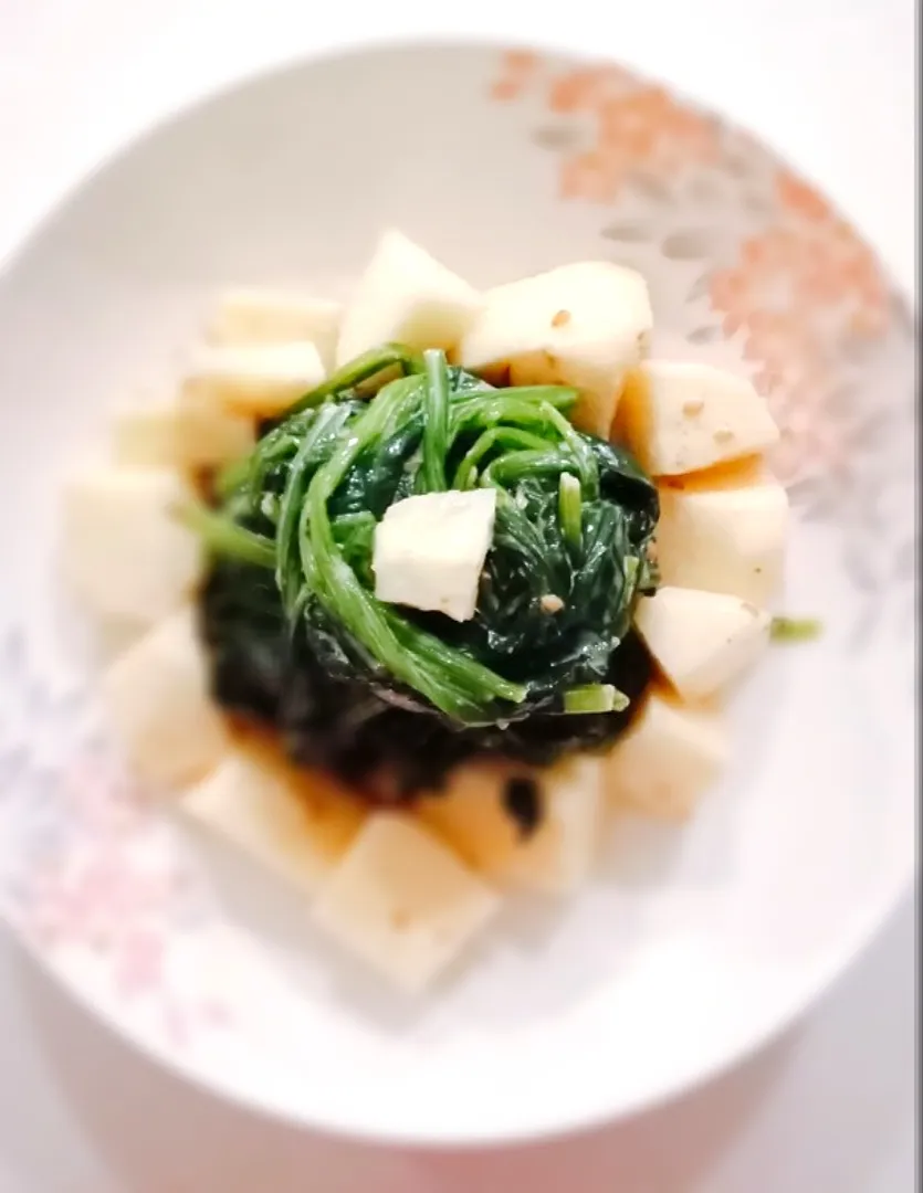 Spinach + Apples + Roasted sesame salad sauce|2721_blissさん