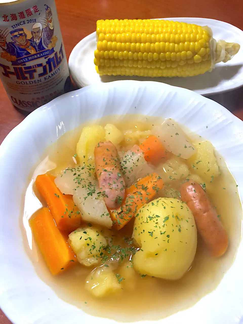 Snapdishの料理写真:北海道空知産野菜のポトフ&茹でとうきび|Miekoさん