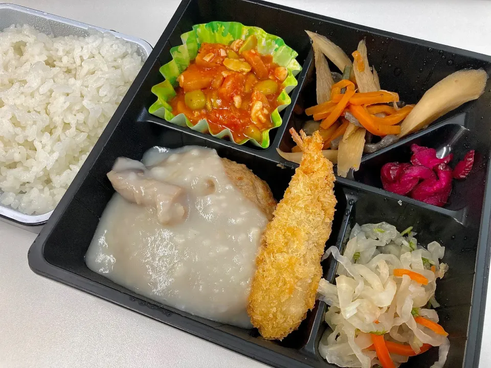 Snapdishの料理写真:お昼🍱|Kojiさん